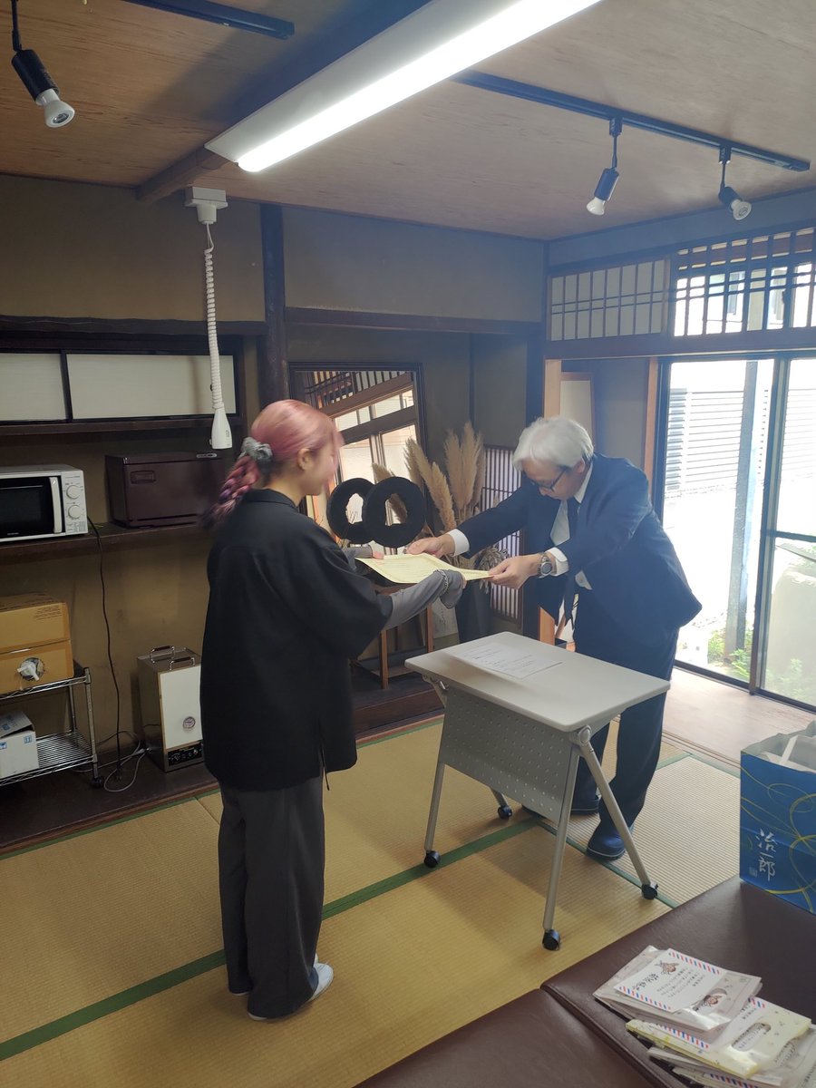 BARBERPRIDE_'s tweet photo. 令和６年度　後期卒業式を挙行しました。
今回は１５人の生徒様がご卒業されました。
ご卒業おめでとうございます！ https://t.co/KMWltwdZH9
