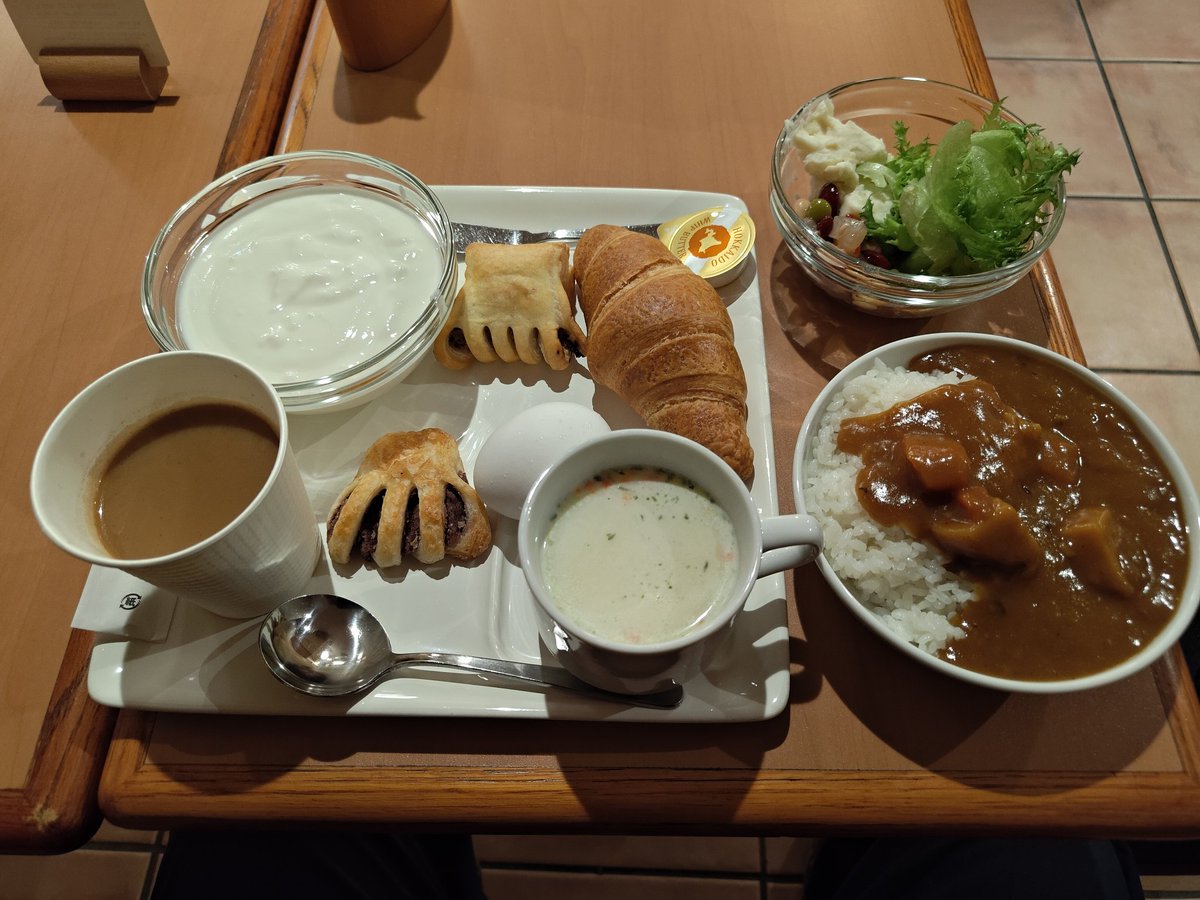 珍しくホテルで朝食食べた記念