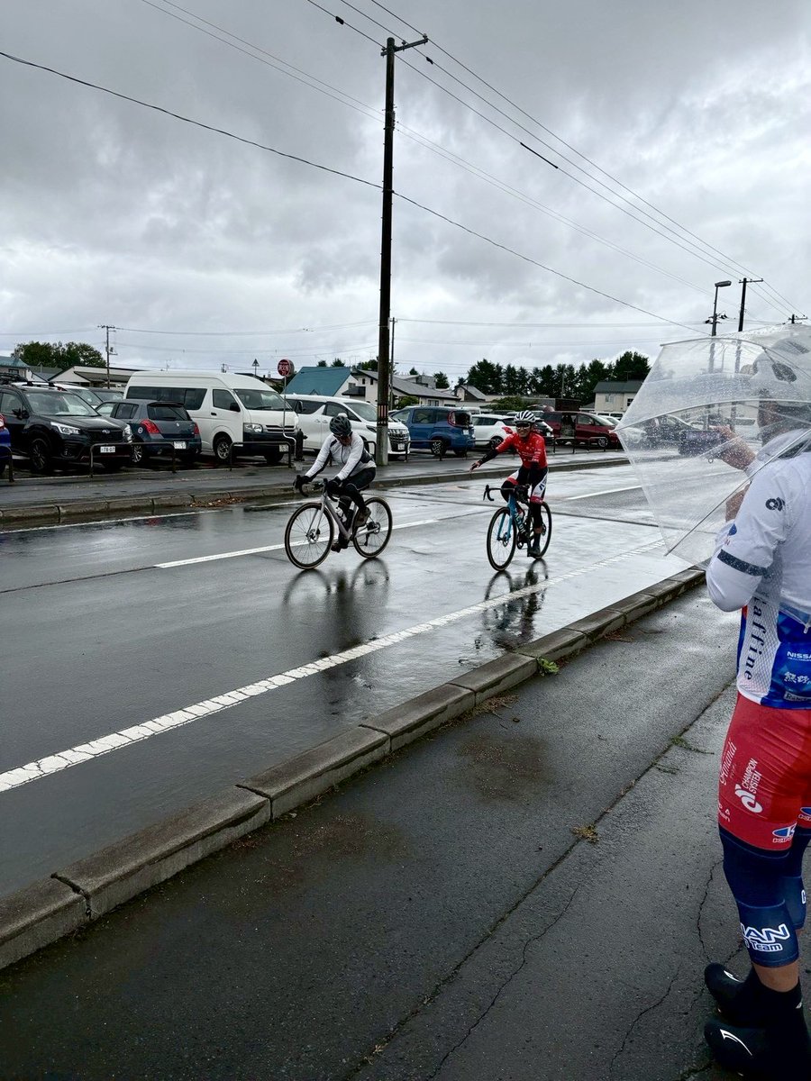 びえいファンライドで一緒にゴールしたご年配の男性は御年74歳！

還暦前にロードバイクを始め、息子さんが私と同い年だそうです。そのお年まで健康でサイクリングを楽しむ姿をみて、ほんと素敵だなと思いました。