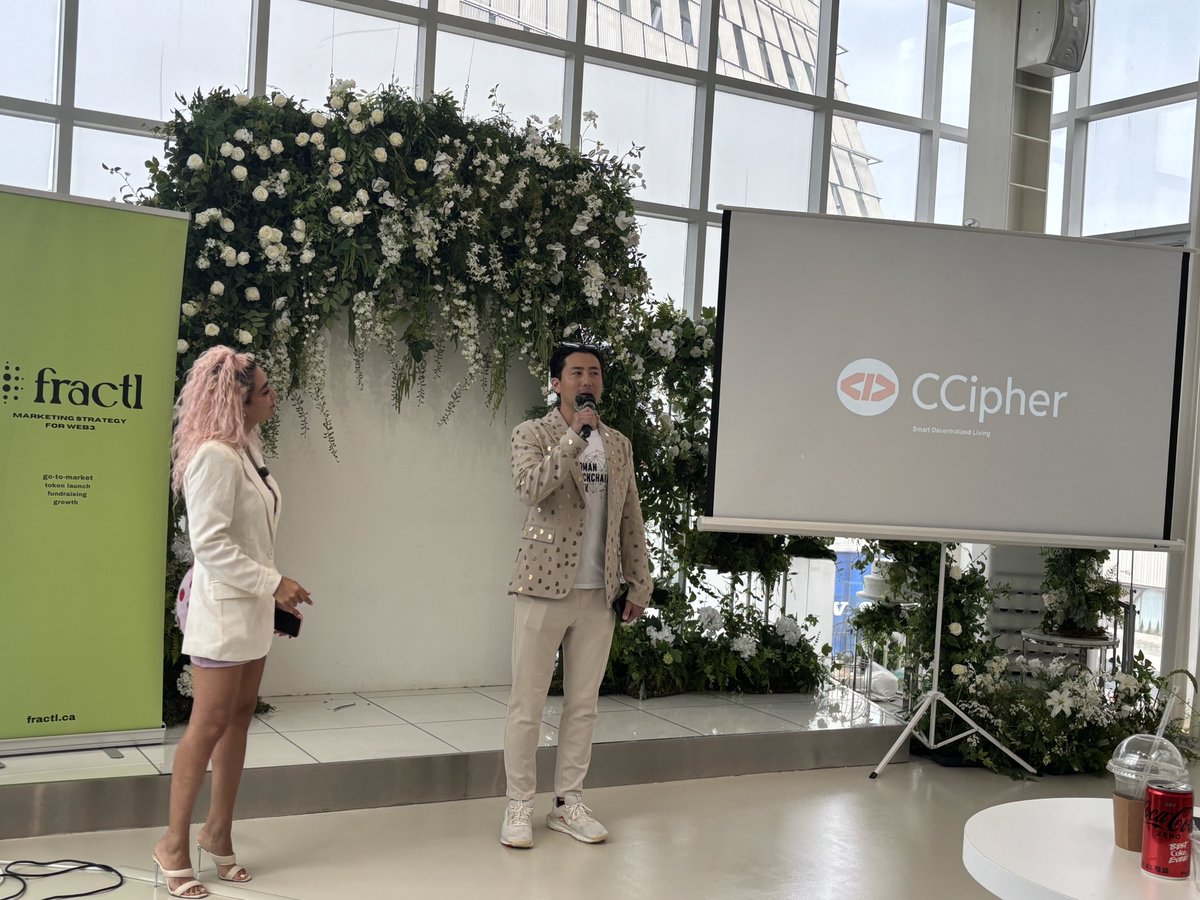 CosmicCipher_1's tweet image. It’s Day 1 and the energy is high. So many brilliant minds shaping the future of crypto.
If you’re here — come find the #CosmicCipher booth 👋 Say hi to our CMO @michaelyumingeh , snap a photo with him, and grab a special gift! 💜
Let’s build the future together. 🤝
#Web3…