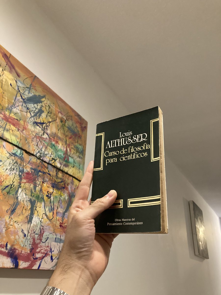 El que justo acabo de leer. | El que voy a empezar a leer mañana.

Recomiendo los dos primeros textos del libro de Markovic. Muy escueto y lúcido el señor.
