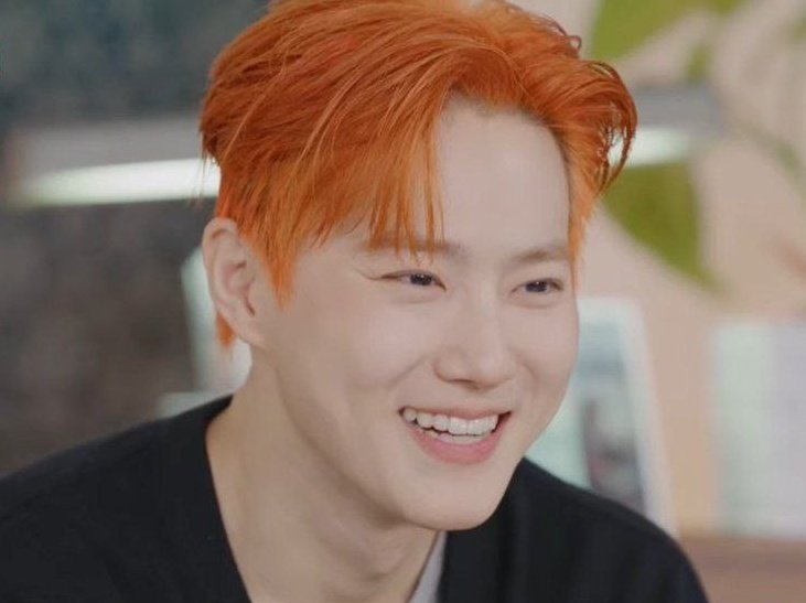 exoplanet_ir's tweet photo. یکی از دلایل جونمیون برای نارنجی کردن موهاش اینه که سهون دوست داره...🧡
SUHO Who Are You OUT NOW
#SUHO_WhoAreYou
#WhoAreYou #SUHO
@weareoneEXO https://t.co/nBAS57b11A