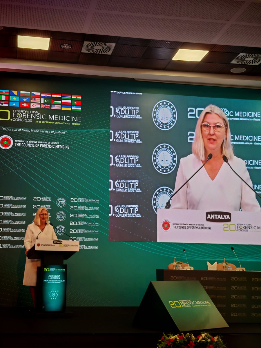 Adli Tıp Kurumumuz tarafından 26 ülkeden bilim insanı misafirlerimizin katılımıyla  "20. Uluslararası Adli Tıp Günleri"mizi Adalet Bakanımız Sn <a href="/yilmaztunc/">Yılmaz TUNÇ</a> beyin teşrifi ve açılış konuşmasıyla Antalya 'da başladı.
<a href="/adalet_bakanlik/">T.C. Adalet Bakanlığı</a>
<a href="/yilmaztunc/">Yılmaz TUNÇ</a>
<a href="/ADLITIPKURUMU/">Adli Tıp Kurumu</a>