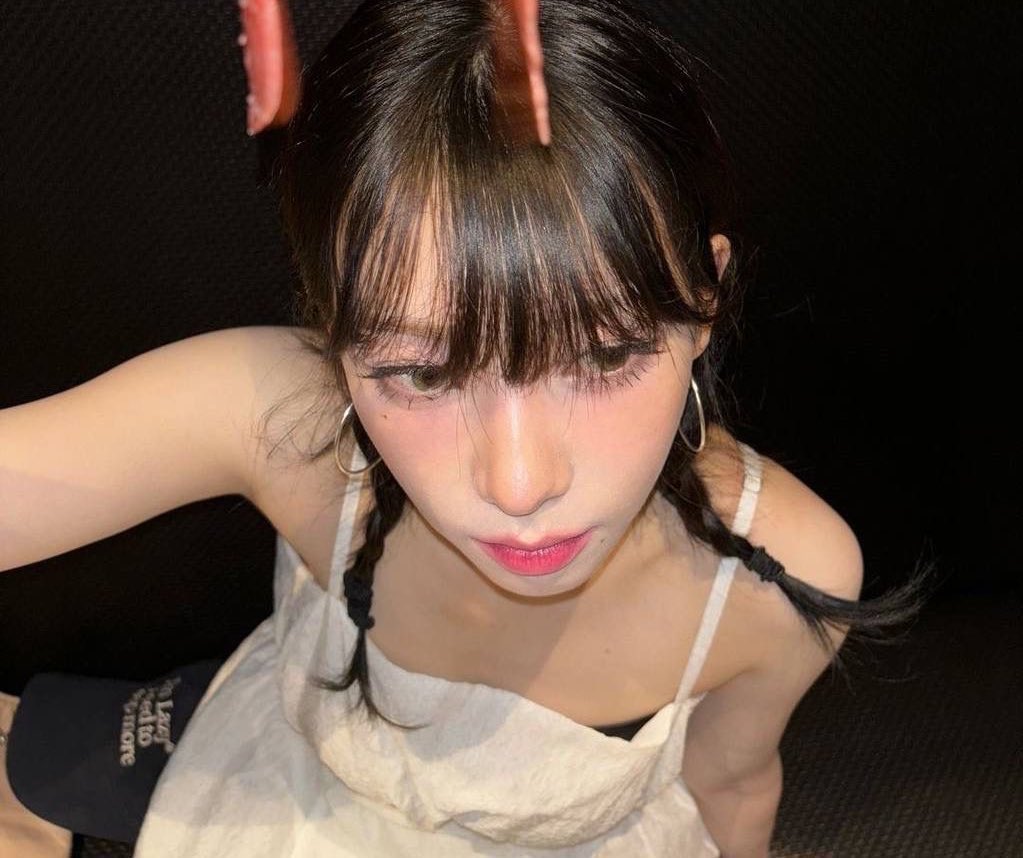 airibluu tweet media