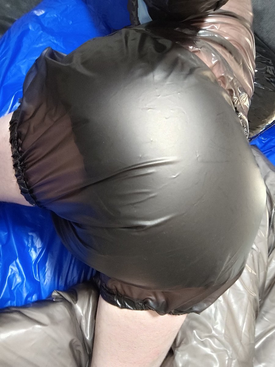 Shinyplasticboy tweet media