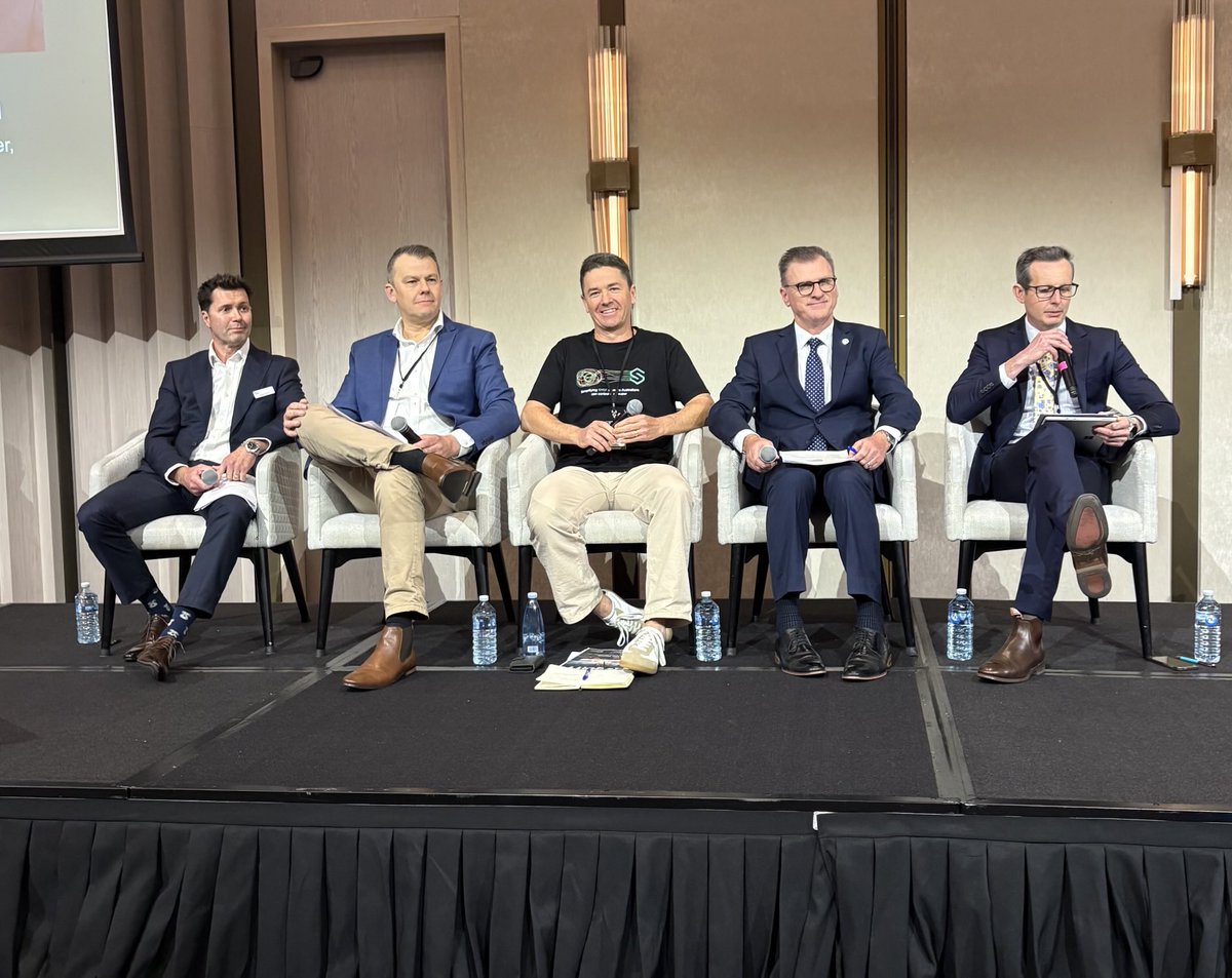 Discussing intergenerational wealth transfer at QLD Summit. Key: financial literacy, values, planning, &amp; documentation ⁦<a href="/NationalSeniors/">National Seniors Australia</a>⁩ ⁦<a href="/SuperConceptsAU/">SuperConcepts</a>⁩ ⁦<a href="/FIIGSecurities/">FIIG Securities</a>⁩ <a href="/FundsRural/">Rural Funds Management</a> Selfwealth by Syfe