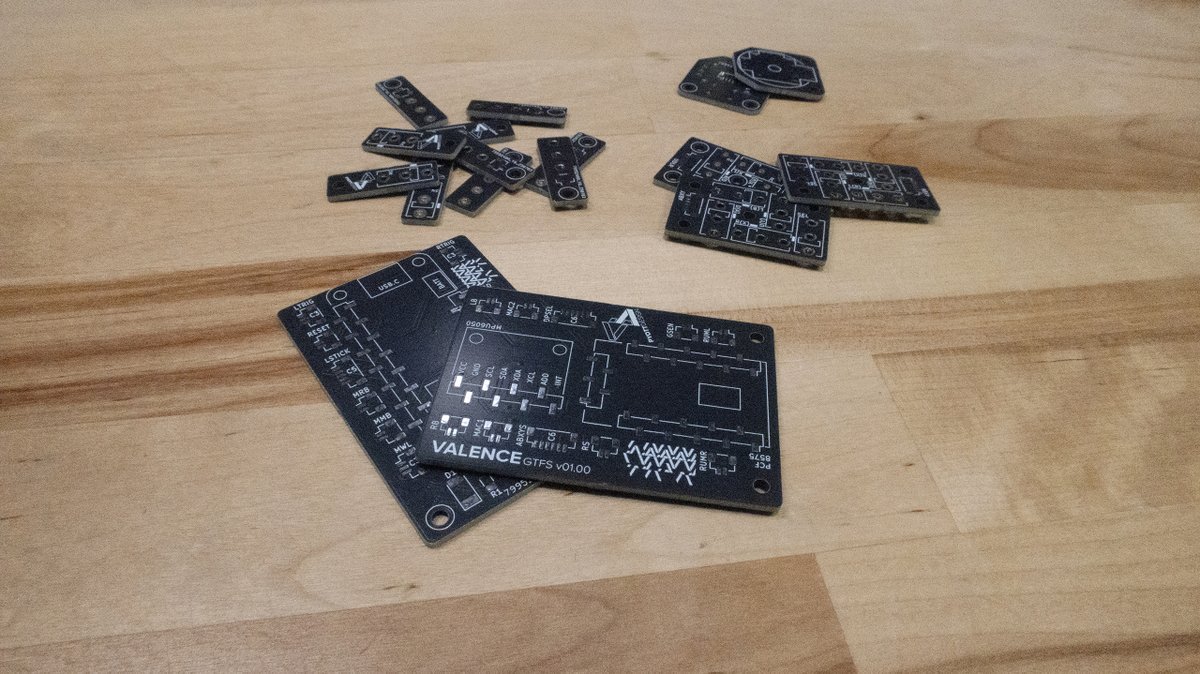 JLCPCB's tweet image. 🚀The Valence Gyro Touch Controller by youtuber (PyottDesign)- a custom multi-mode gamepad with gyro mouse tracking + touchpad! 🎮
Built from idea → breadboard → fully functional prototype, with custom PCBs by JLC🟢
What’s the coolest feature you’d add to your dream controller?