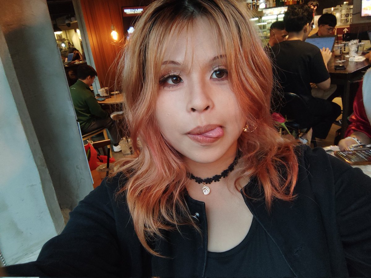 suenaryn's tweet photo. thank u green yuri cse ueueue my first cse ever was a blast i love the gays sm ππ
#PromMeToHer https://t.co/yh8i17izZW