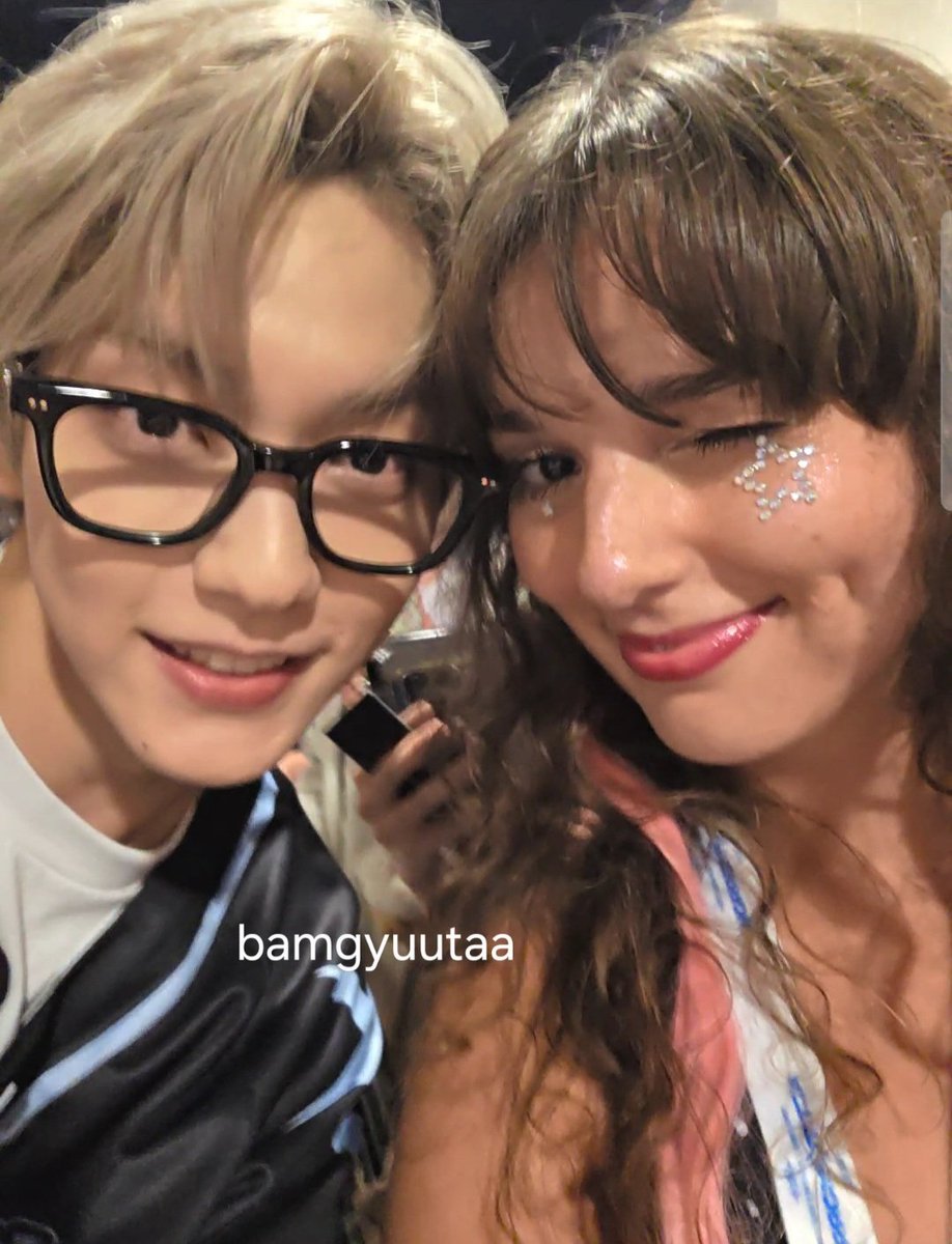REUNITED WITH SOOBIE BOOBIE

<a href="/TXT_bighit/">TXT OFFICIAL</a> <a href="/TXT_members/">TOMORROW X TOGETHER</a>
#TXT_IN_CHICAGO #TXT_TOUR_ACTTOMORROW #ACT_TOMORROW_IN_Rosemont #ACT_TOMORROW_IN_US