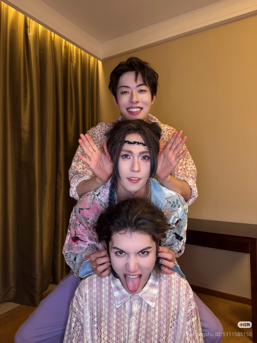 I actually miss them sometimes tho 🥹 my cutest lil fam of 3 

#ONER