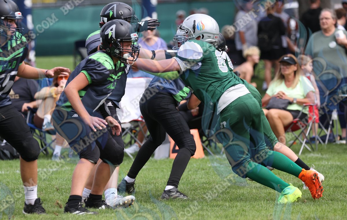 Burntimagescom's tweet photo. Not every hero scores points — some protect the ones who do. 🏈💪
#81 Greens youth football league Class B offensive guard/defense for Greens Youth Football, is the silent strength behind every play.
#GreensYouthFootball #SilentStrength https://t.co/XAcopZmjbJ