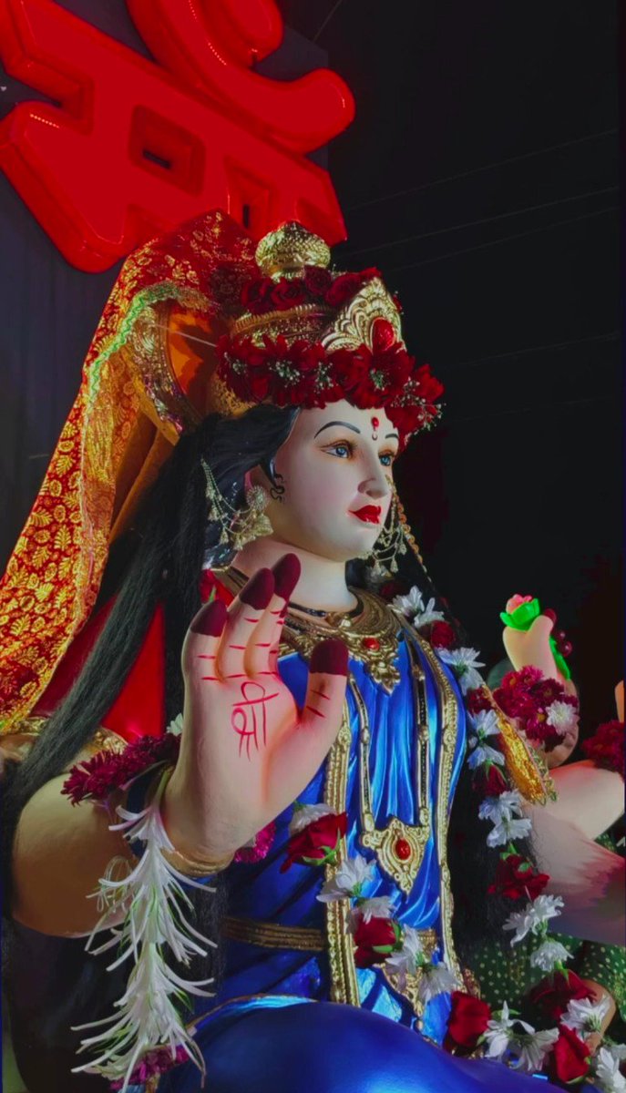 Happy Navratri 🙏❤️✨
May maa bless us all ❤️