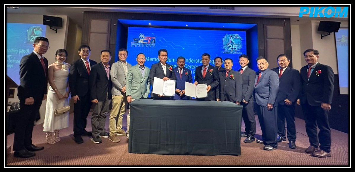 PIKOM 🤝 SICTA!
On 20 Sept in Sibu, our Chairman Alex Liew and SICTA Central Chairman Yong Chee Tak exchanged an MoU, appointing SICTA as PIKOM’s Alliance Partner in Sarawak — in conjunction with SICTA’s 25th Anniversary. 🚀 #PIKOM #SICTA #Partnership
