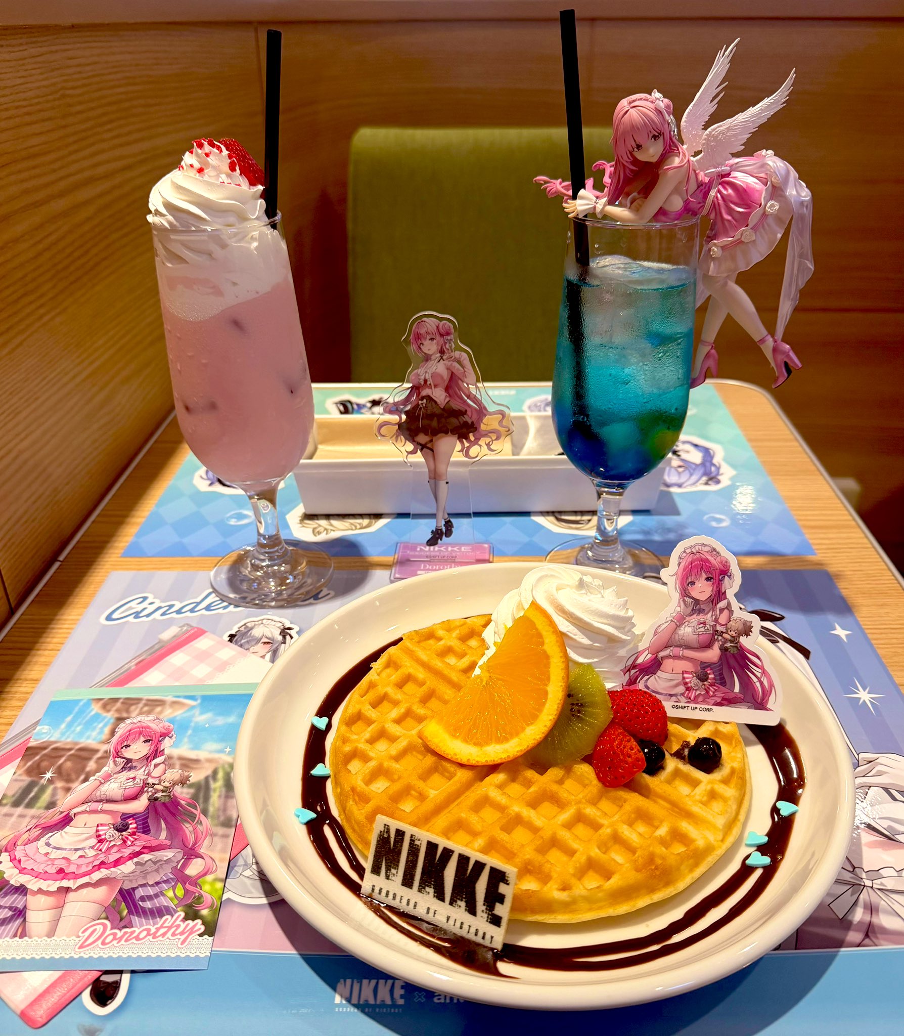 ドロシー　nikke　and gallery コラボカフェ　セット ドロシー nikke and gallery コラボカフェ セット 勝利の女神
