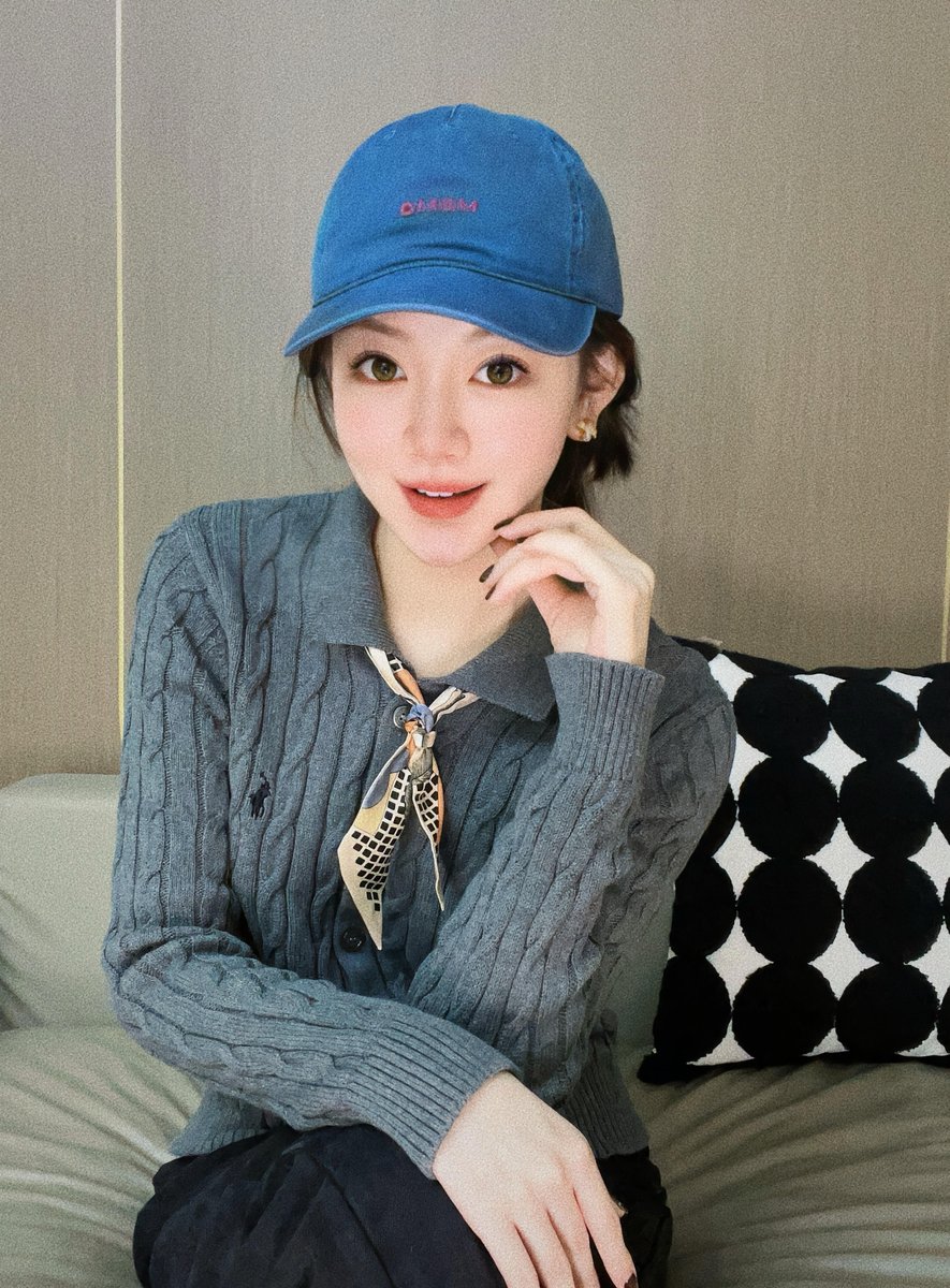 AlexsonServices's tweet image. 🗝️The joy of a cable sweater