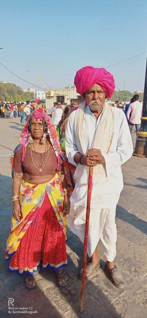 Vijay Rathod (@vijayra99284122) on Twitter photo कहानियों के हकदार नहीं,
इतिहास के वारसदार है हम
#जय_सेवालाल कहानियों के हकदार नहीं,
इतिहास के वारसदार है हम
#जय_सेवालाल