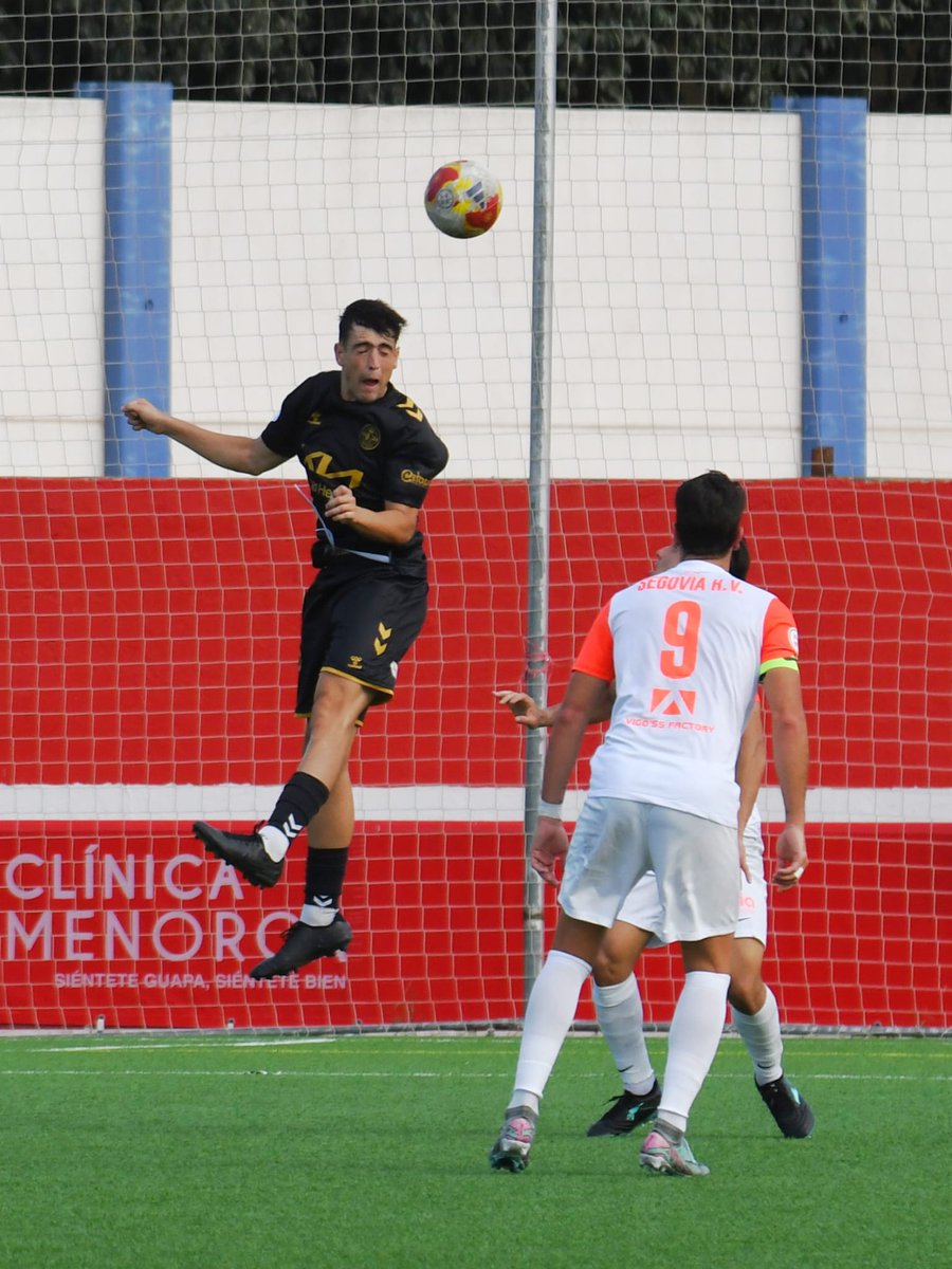 🏆 MVP Avanti Jornada 3 🏆

🔥 DAVID CASTEJÓN 🔥 

El central de la RSDA es el más destacado de la jornada. Clarividencia y contundencia definen su juego que le hace ser el mejor de la jornada. En la general, sigue mandando Edu Viaña.

Jugador rival ⭐️ Marco Abreu

📷 Víctor G.