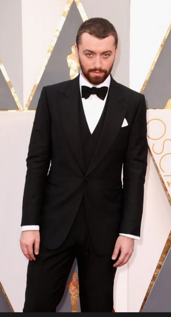 JeanYvesDuClos's tweet image. Il ressemblait + à ça en 2016, mais il n'empêche que le changement entre 2016 et 2025 est radical... et triste aussi...