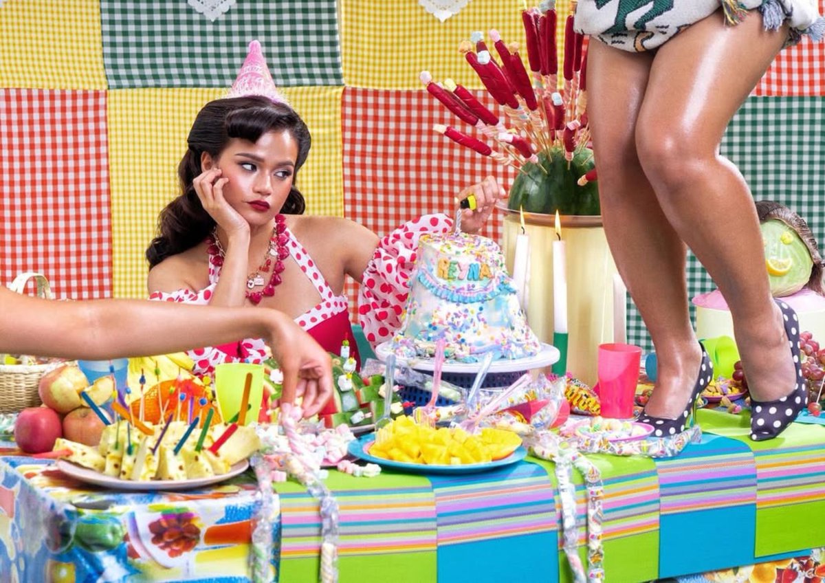 philstarlife's tweet photo. 'DPWH - 'DI PWEDE ANG WALANG HUSTISYA'

Actress Maris Racal marked her 28th birthday with a powerful statement. In her photoshoot post, she said her only wish is DPWH — “Di Pwede ang Walang Hustisya.”

Racal also joined the “Baha sa Luneta” rally on Sept. 21, where she led chants calling for justice and accountability.

📷 mariesteller/Instagram