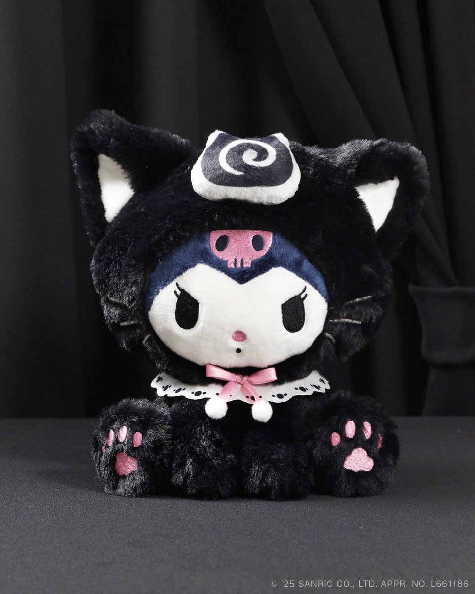 限定 完売品 クロミ 黒ねこおすわりぬいぐるみ ねこねこ食パン 10月からのコラボに先がけて…♪ オンラインストア限定で 「#クロミの黒