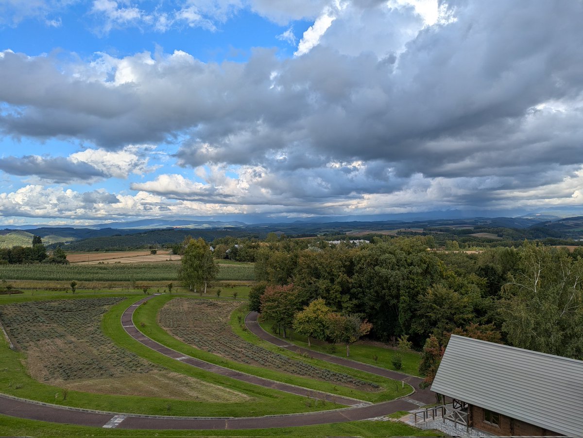北西の丘展望台なう！