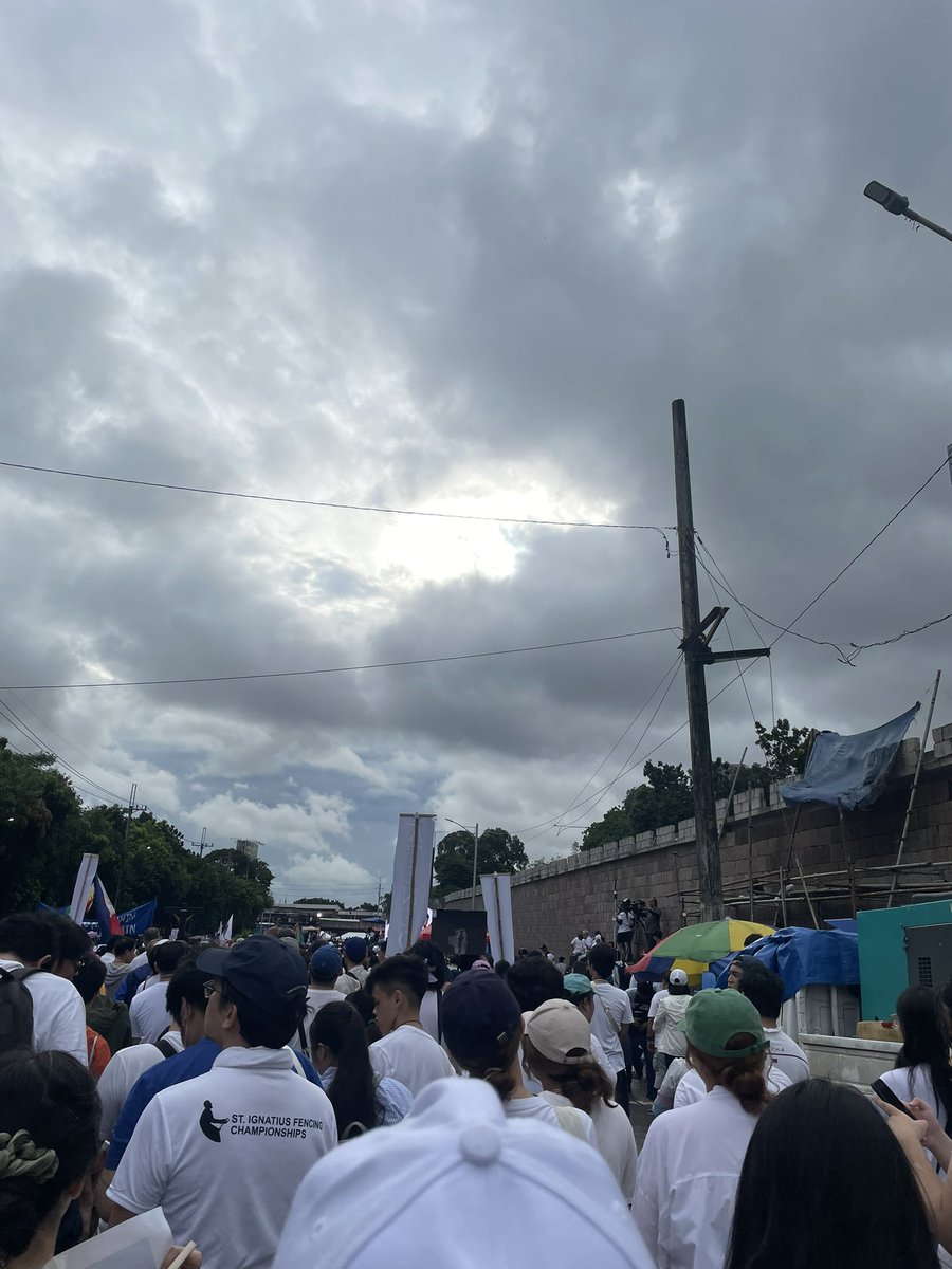 tini / elnor COMMISSIONS OPEN tweet media