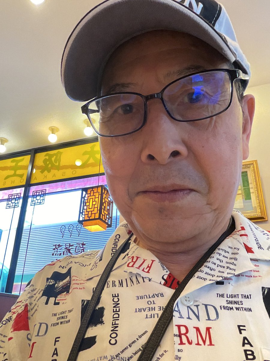 SATOMIMASATO's tweet image. 近くの王将へ　
餃子とチャーハン　お昼には最高の組み合わせ❤️
ヘルメットでわかるように、🍺はダメ😢
ゴールド免許証が泣きます