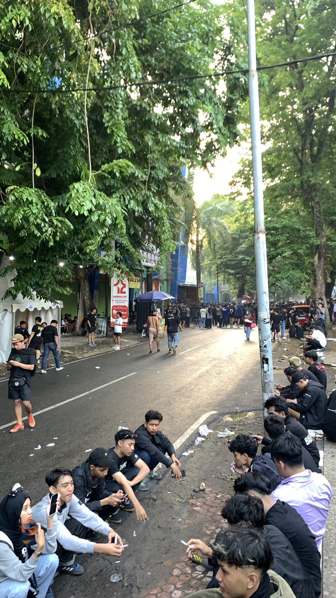 rplzssss's tweet image. 21925