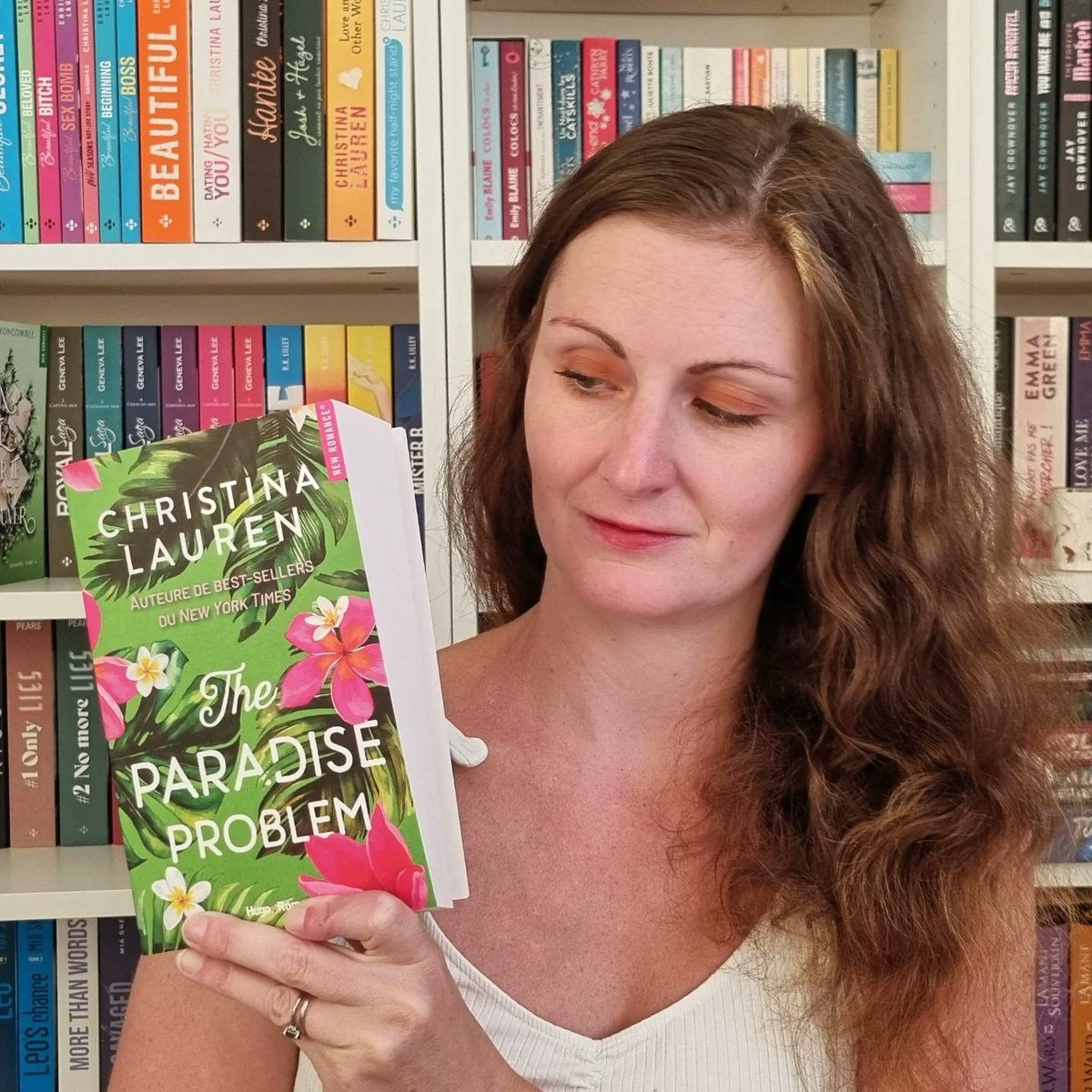 “Quand on réalise qu'on veut passer le reste de sa vie avec quelqu'un, on veut que le reste de sa vie commence sans plus attendre.” - The Paradise Problem de Christina Lauren 🌸
•
Ma chronique est sur le blog. 💻
•
Qu’en as-tu pensé ? 😘