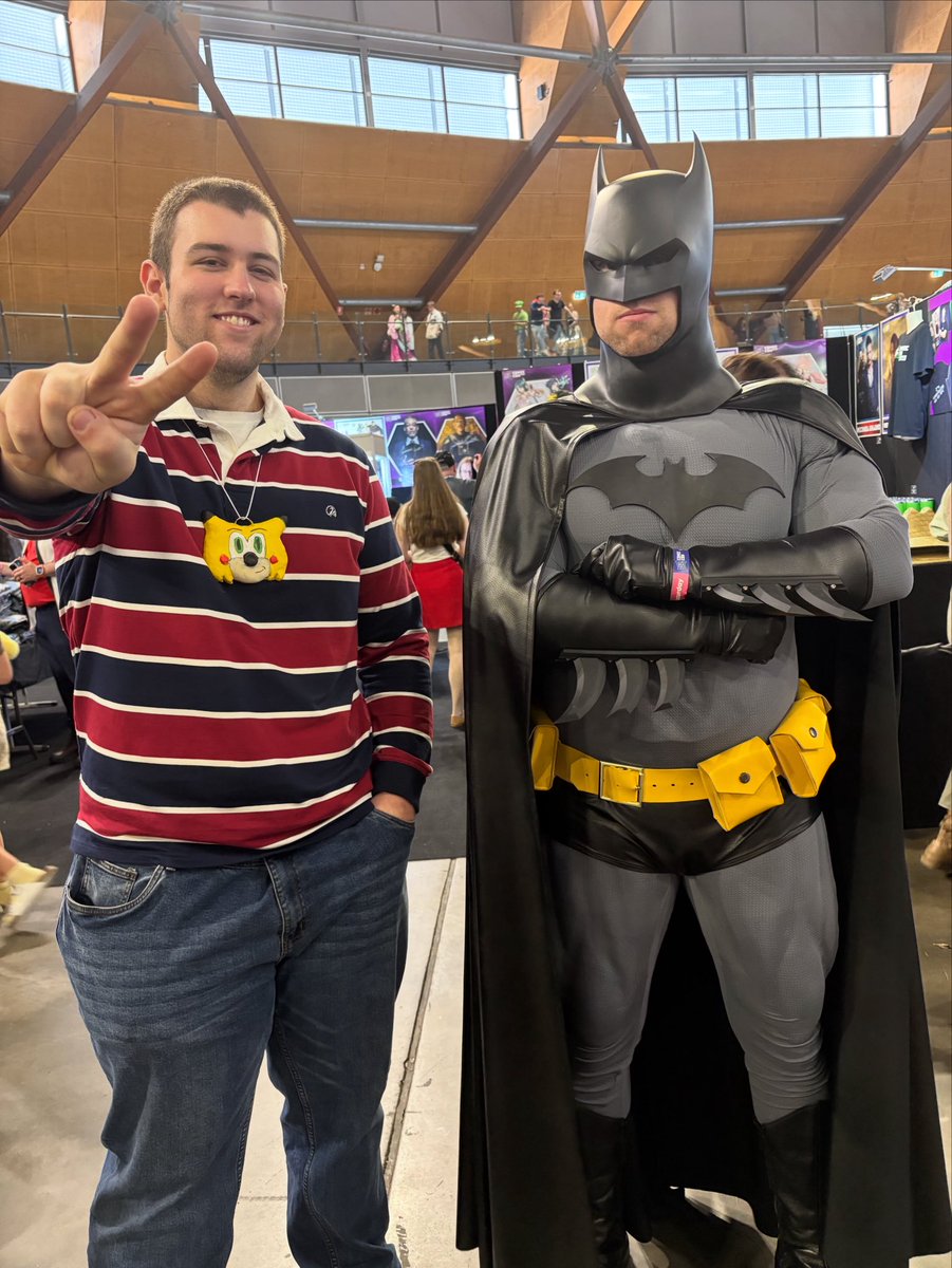 ThaFreakinBat's tweet photo. I know Batman Day was yesterday but wanted to post me arresting Chris Chan https://t.co/xEwWl5gpPM
