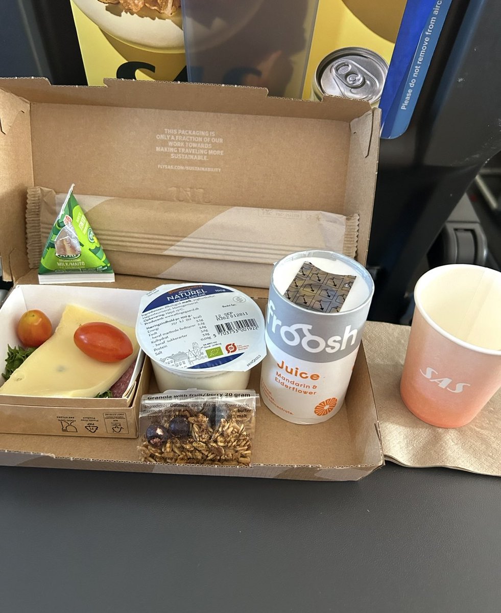 NickKeep_NKA's tweet image. Monday so it must be Oslo, an early start this morning so breakfast on the jet. Slightly better the CrabAir butty boxes. @girl_merc ? Back home tomorrow evening. #MondayMotivation #ConferenceHost 
#KeynoteSpeaker