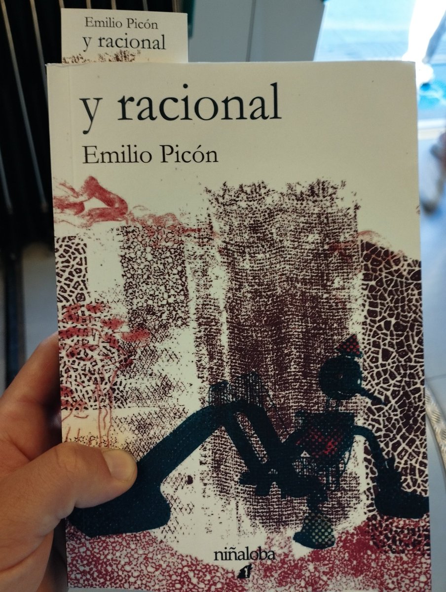 Estrenamos viaje con 'y racional' de Emilio Picón, editado con gusto y mimo por <a href="/NinaLobaEdit/">niñaloba editorial</a>.