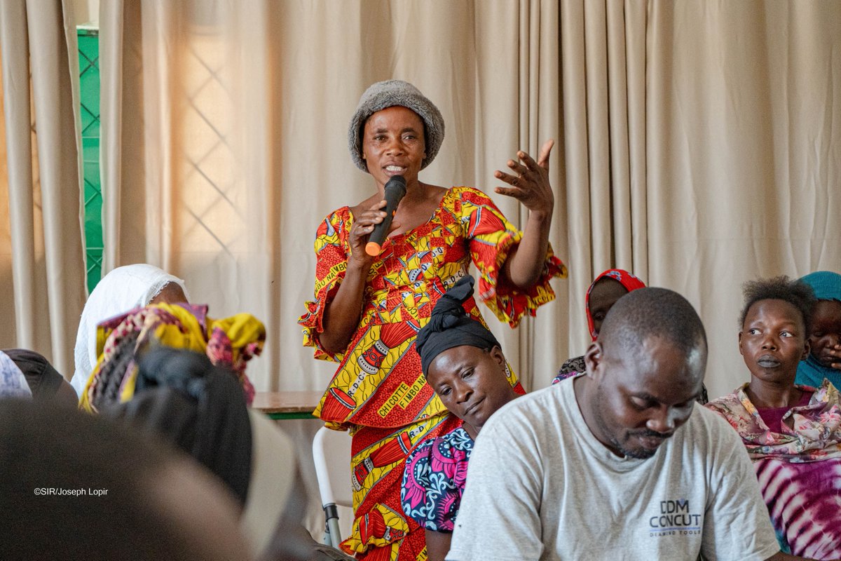 AGYW in Kakuma still face barriers to digital inclusion cultural norms, caregiving roles &amp; limited infrastructure.

SIR convened 45 community reps to discuss solutions &amp; amplify refugee voices. Together, we’re shaping inclusive programs &amp; advocacy.

#WomenEmpowerment