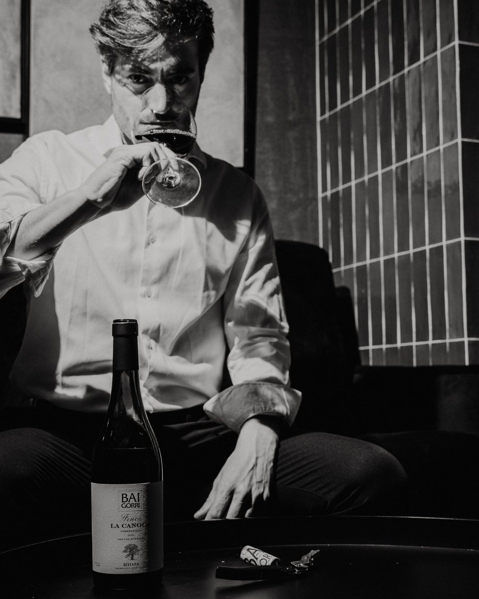 Un vino que eleva cualquier plan.
Finca La Canoca, de viñas de Tempranillo plantadas en los años 60 en la Sierra de Toloño.
Descúbrelo en nuestra web
✖️ bodegasbaigorri.com/producto/baigo…