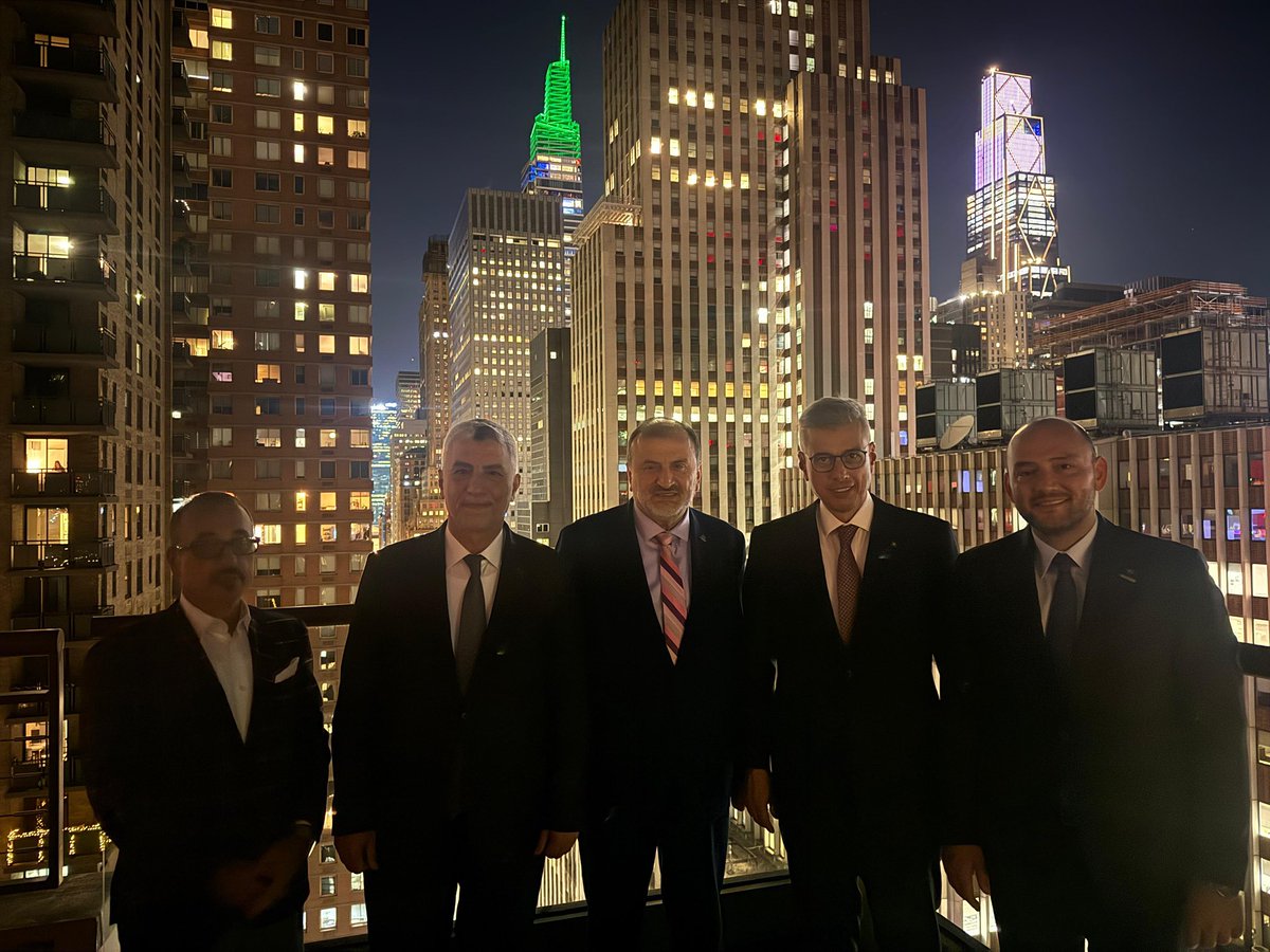 ABD’de, TÜRKEN Vakfı iş birliğinde MÜSİAD olarak bir resepsiyon gerçekleştirdik.

T.C. <a href="/Ticaret/">T.C. Ticaret Bakanlığı</a> Bakanımız Sayın Prof. Dr. Ömer Bolat (<a href="/OmerBolatTR/">Prof. Dr. Ömer Bolat</a>), T.C. Sanayi ve Teknoloji Bakanımız Sayın Mehmet Fatih Kacır (<a href="/mfatihkacir/">Mehmet Fatih KACIR</a>), T.C. Sağlık Bakanımız Sayın Prof. Dr. Kemal Memişoğlu