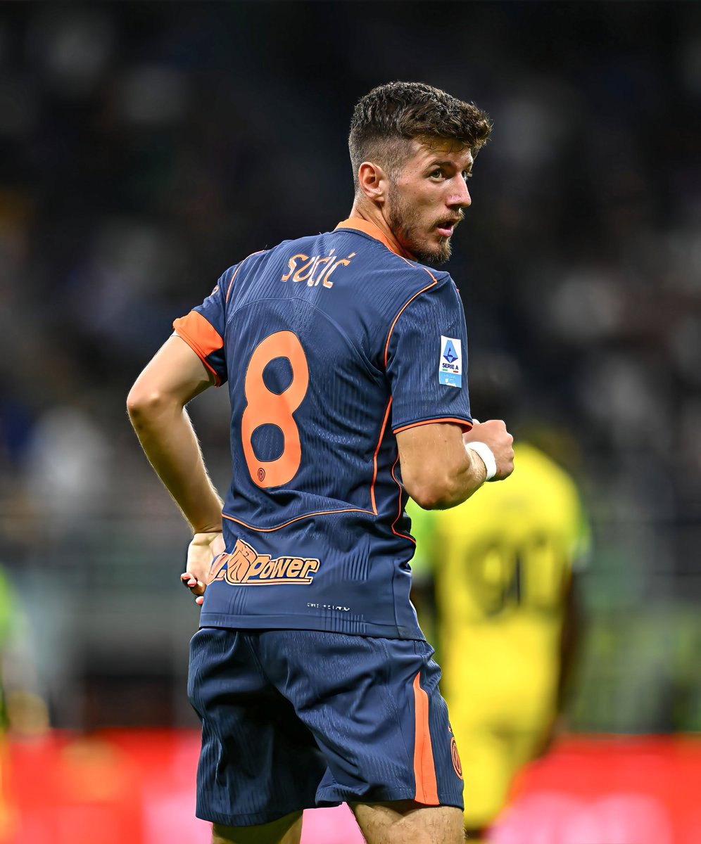 La classe del criato non è  in discussione, il chilometraggio in campo credo sia il primo nella partita di ieri, 14ml un bell'affare, non è  ancora al 100% dentro la squadra, na ci sta arrivando, credo che tra una decina di partite, sarà lui a prendere x mano l' Fc Internazionale