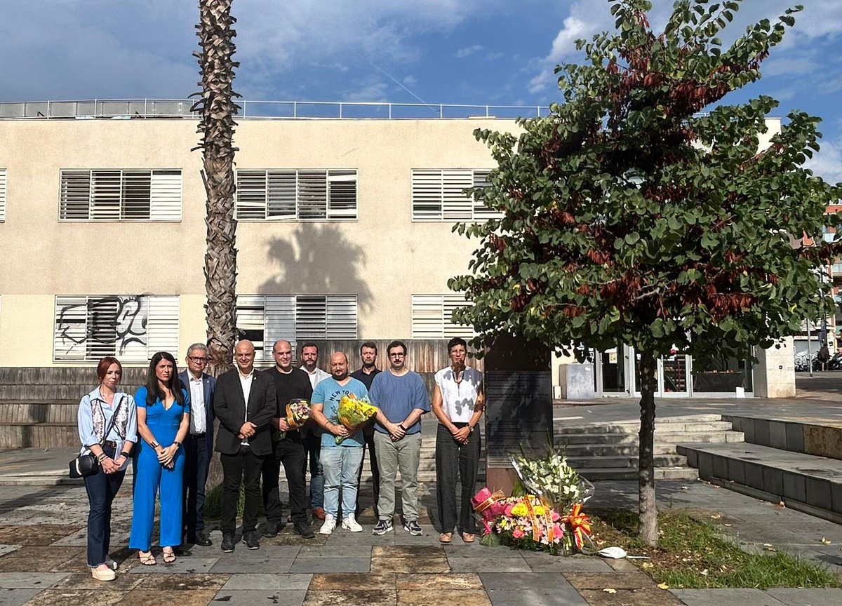 Com cada any  vam participar a l’Homenatge a les víctimes de terrorisme, organitzat x Dones de Futur. El terrorisme ha canviat  en formes i objectius. Davant intents d’apropiació del dolor de les víctimes, el nostre rebuig frontal a qualsevol tipus d’acció terrorista i violència.