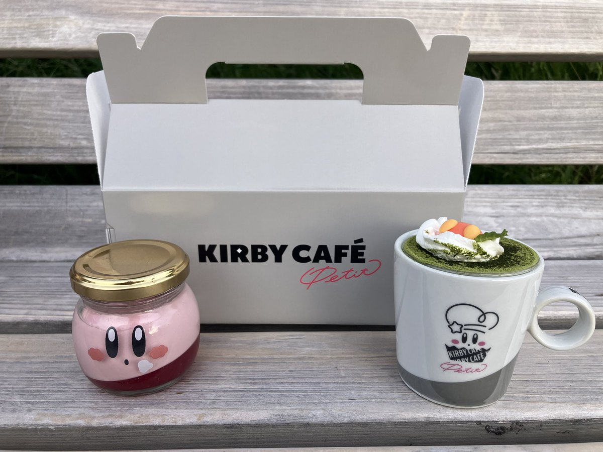 カービィカフェpetitやっと来れたー
遅い時間だったけど全種類あって、悩んでしまった
まだ食べれてない種類もたくさんあるからまた行きたいな〜