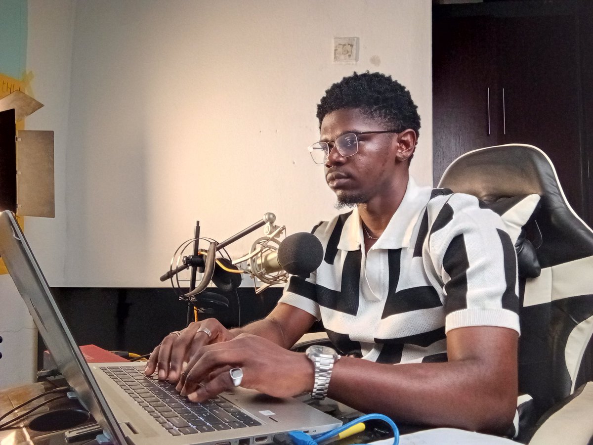 It's Monday

Show the project you're working on
Show your best design so far