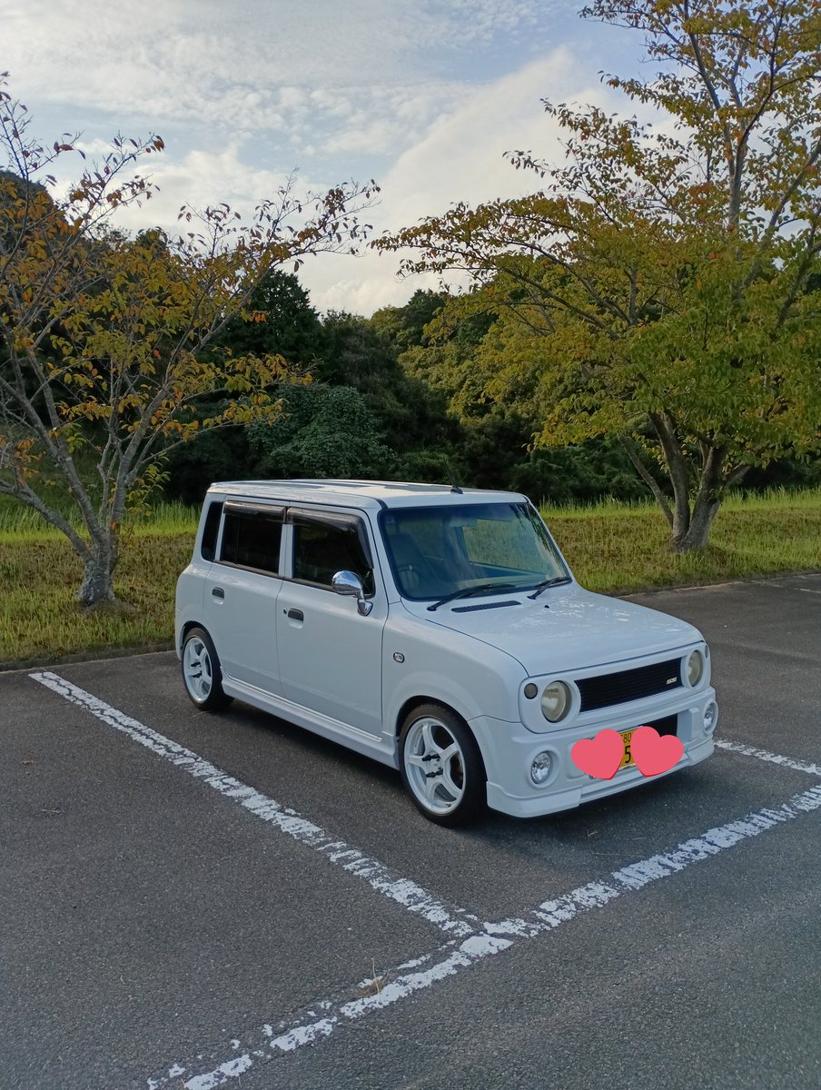 CL71069477's tweet image. 夕方の散歩
窓開けて走るの心地良い
で、ラパン楽しい😆