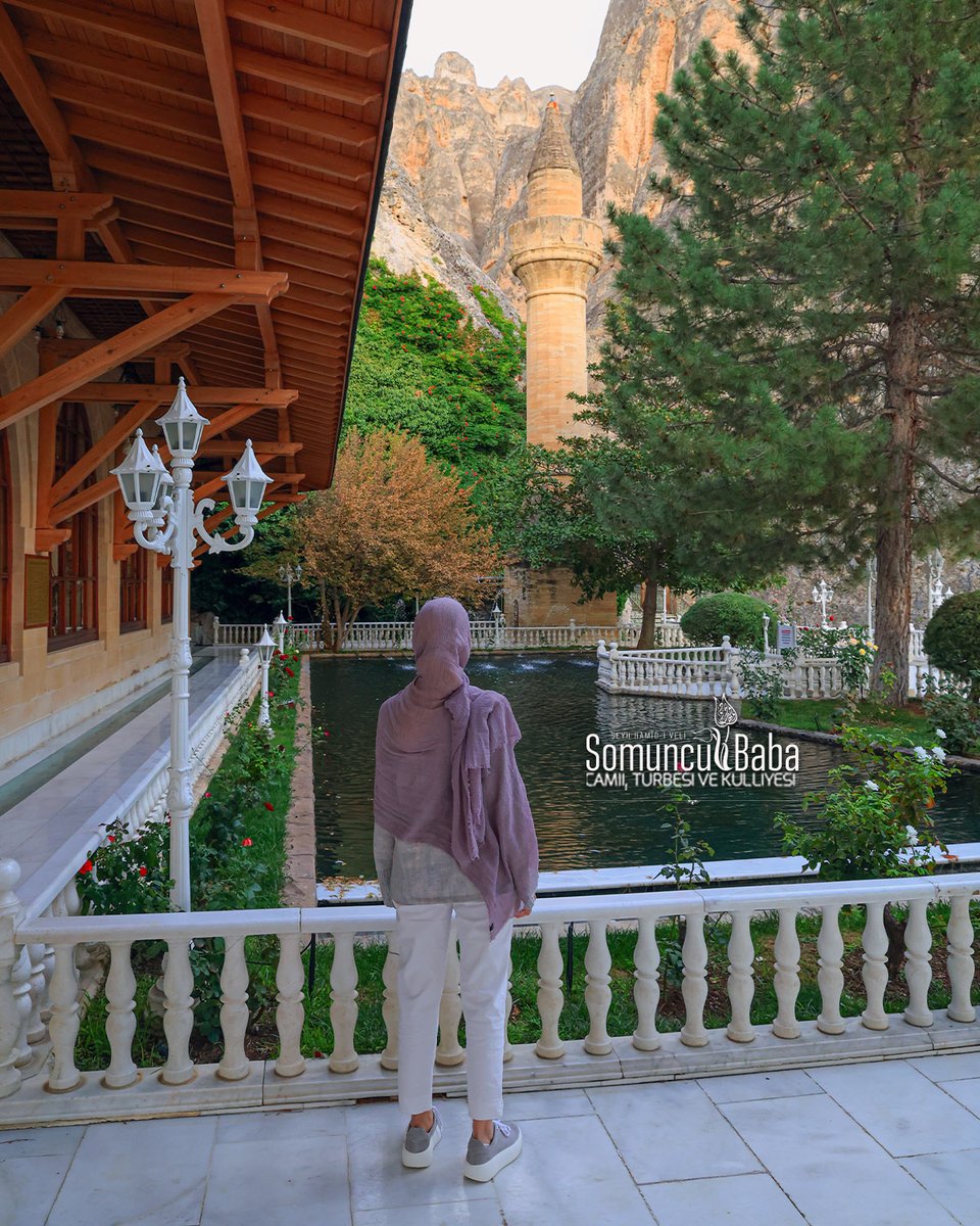 ✅Pelin Çift, Somuncu Baba Külliyesi'ni ziyaret etti.

🚩Şeyh Hamid-i Veli Somuncu Baba
Türbesi ve Külliyesi
🚩Darende - Malatya

➡ somuncubabaturbesi.com
#SomuncuBaba #Darende #Malatya