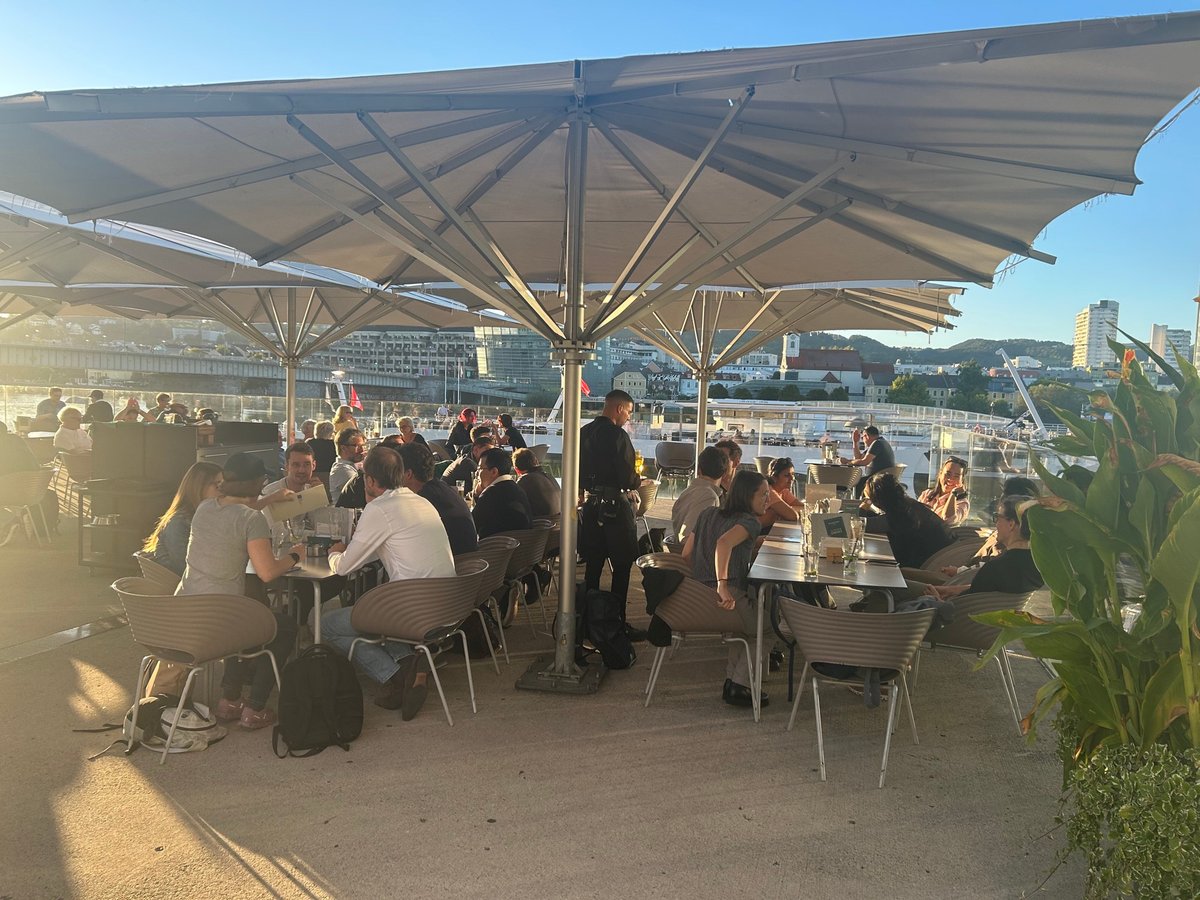 Thanks to everyone for making the 4th
<a href="/CentreFiw/">FIW - Research Centre International Economics</a>-workshop at
<a href="/jkulinz/">JKU - Johannes Kepler Universität Linz</a> a great success again!
<a href="/HO2604/">Harald Oberhofer</a> 
<a href="/irlacher_m/">Michael Irlacher</a> <a href="/karinmayrdorn/">Karin Mayr-Dorn</a> 
#Research #Internationaleconomics