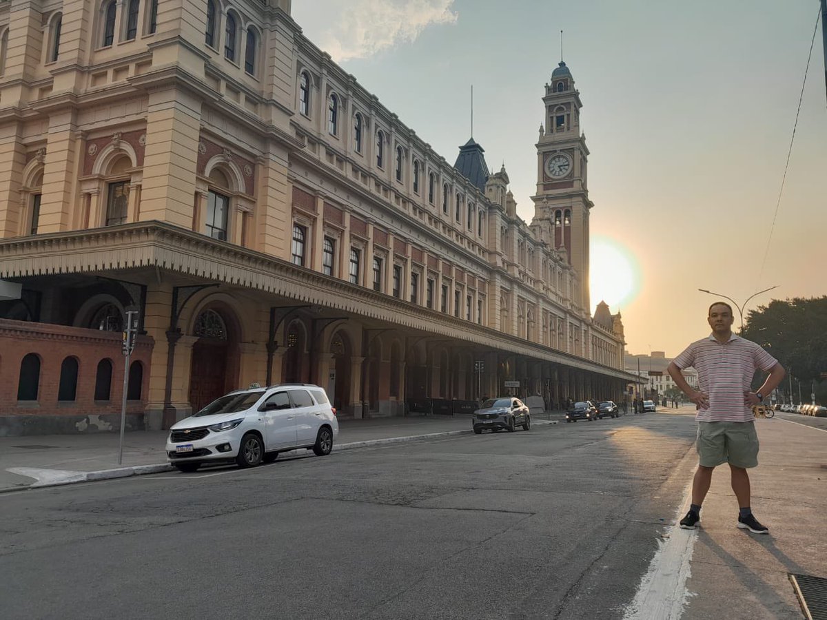 NoriNinomiya's tweet photo. Olá 👋 @dinholazzarini,
Fui passear no museu da #Pinacoteca de São Paulo e claro na Estação 🚉 da Luz 💡. Mas foi muito divertido 😂!! https://t.co/eFx6hZaIv6
