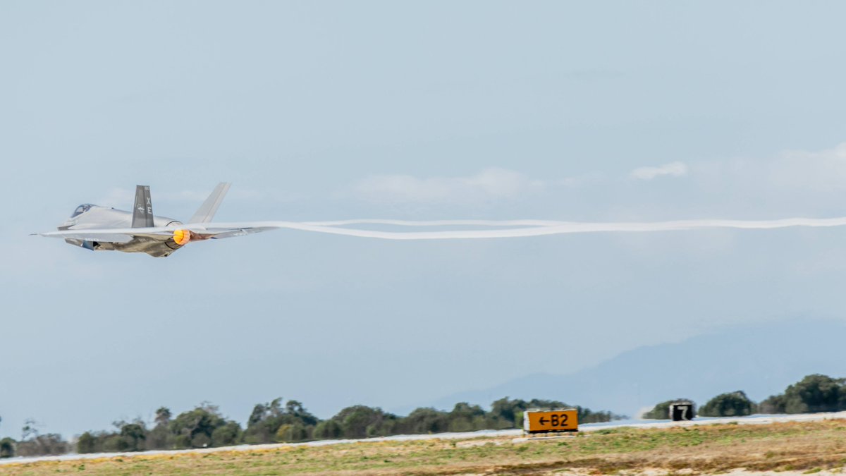 #USNavy aircraft take part in Gray Flag, Sept. 12, 2025. 

Gray Flag 2025 is the naval aviation test community’s premier large force test event, providing unique venues for large-scale integration of new capabilities across services and platforms. 

Working with the Joint Force,