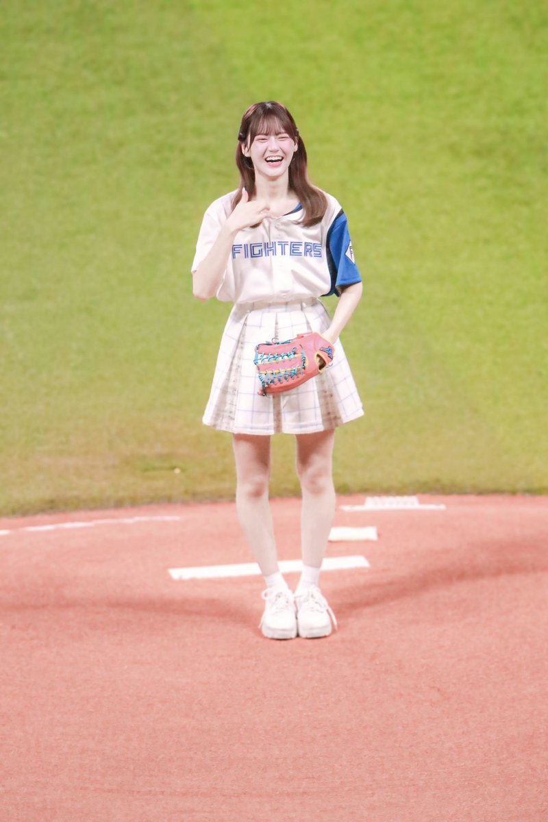 ファーストピッチお疲れ様でした⚾️

好きな人の夢が叶う瞬間ってこんなにも幸せなんだ…😭✨