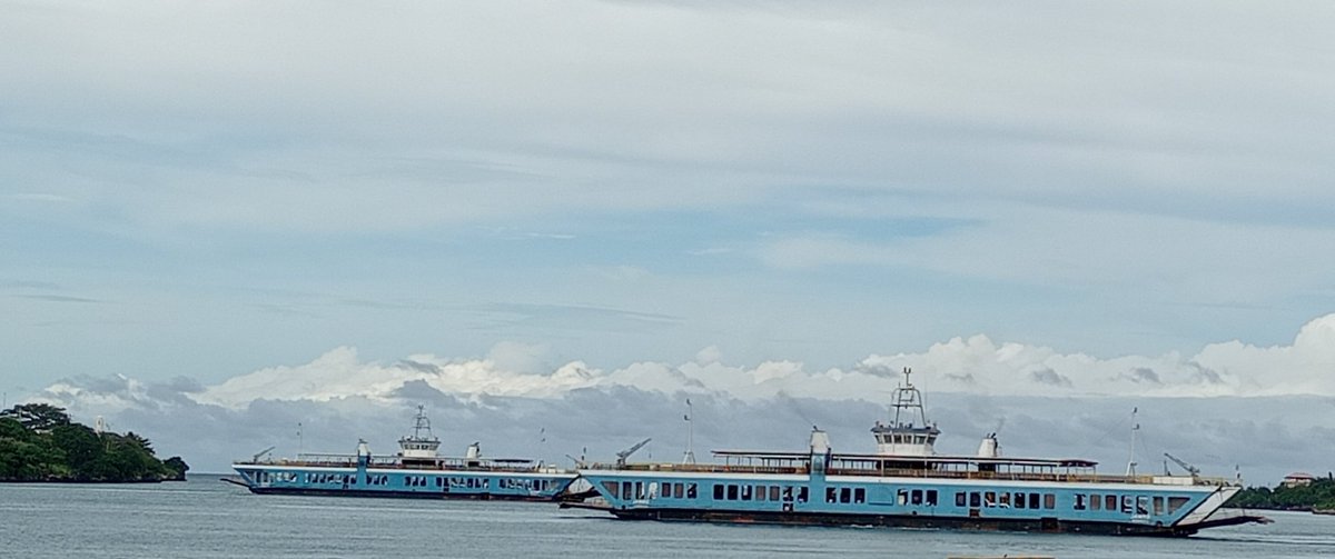 FerryKenya's tweet image. Good evening,
Four ferries are at your service at the Likoni channel.
SAFETY TIP;
1. Embark/disembark aboard as directed by our marshals.
2. Do not sit, lean or stand on the guard railings.
Safe sail.
#ferrykenya #likoniferry  #PSSDTransport #Kenya_Ports #kmakenya #TransportKE