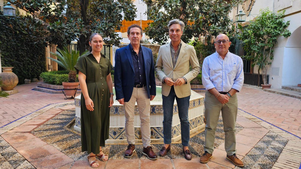 Andrés Lorite (@andreslorite) on Twitter photo 🌾Hoy he recibido en la <a href="/dipucordoba/">Diputación de Córdoba</a> a Francisco Moreno, nuevo Secretario General de <a href="/upacordoba/">UPA CORDOBA</a>. Vamos a seguir avanzando en la colaboración con las organizaciones profesionales agrarias por el bien de este estratégico sector de la agricultura y la ganadería. 🌾Hoy he recibido en la <a href="/dipucordoba/">Diputación de Córdoba</a> a Francisco Moreno, nuevo Secretario General de <a href="/upacordoba/">UPA CORDOBA</a>. Vamos a seguir avanzando en la colaboración con las organizaciones profesionales agrarias por el bien de este estratégico sector de la agricultura y la ganadería.