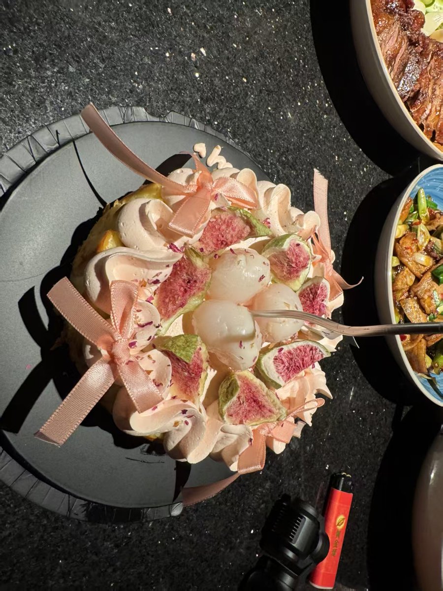 昆山性瘾 玲儿 tweet media