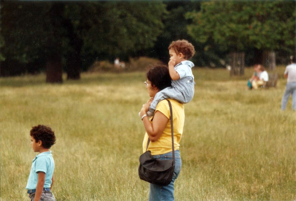 علاء هيسترد حريته، 
عاشت ليلى سويف 
وكل خطوة على الطريق قنديل يا ستنا