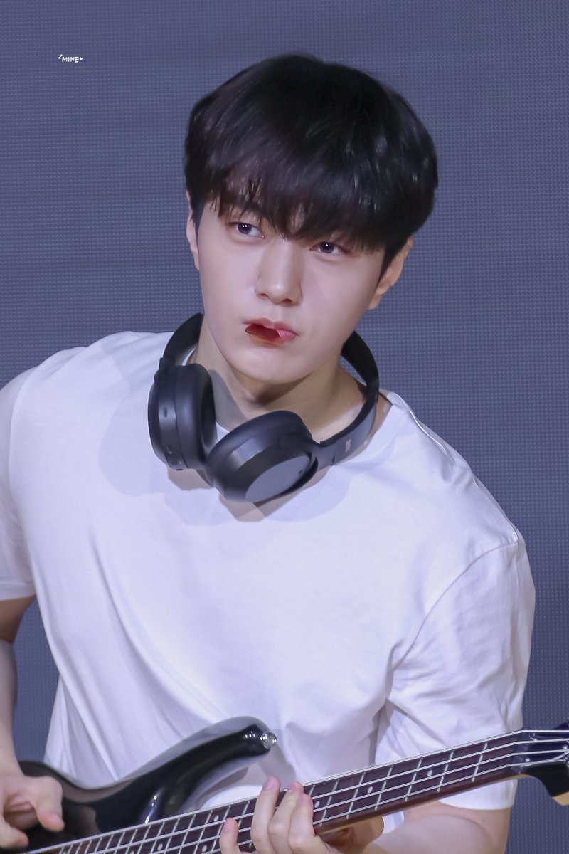 241006 퍼스트뮤직 팬사인회 HQ
#L #엘 #명수

닥치고 꽃미남 밴드🎸

#김명수 #MYUNGSOO #KimMyungSoo #인피니트 #infinite #ミョンス #金明洙 #INFINITE